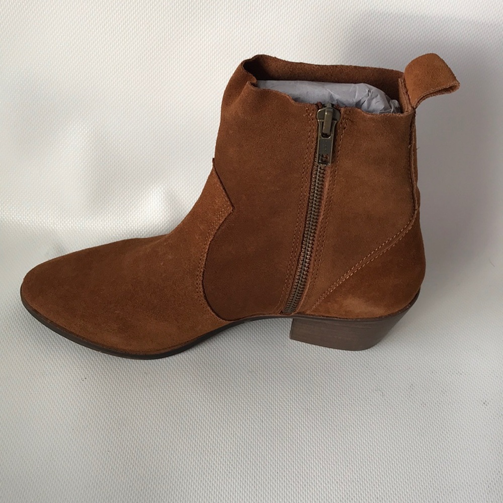Woman’s boots - Picture 3 of 4